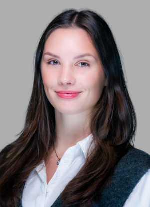 Portrait of Kristen Pleszewicz, New York City Employment and Sexual Harassment Attorney.